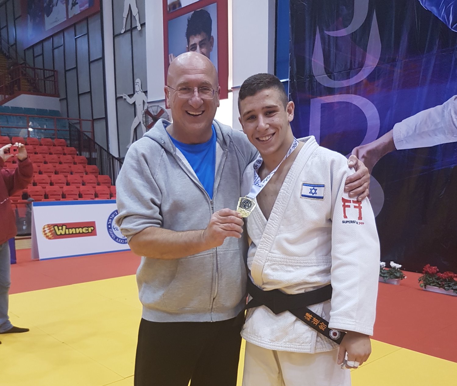 עובד ואורן אזולאי