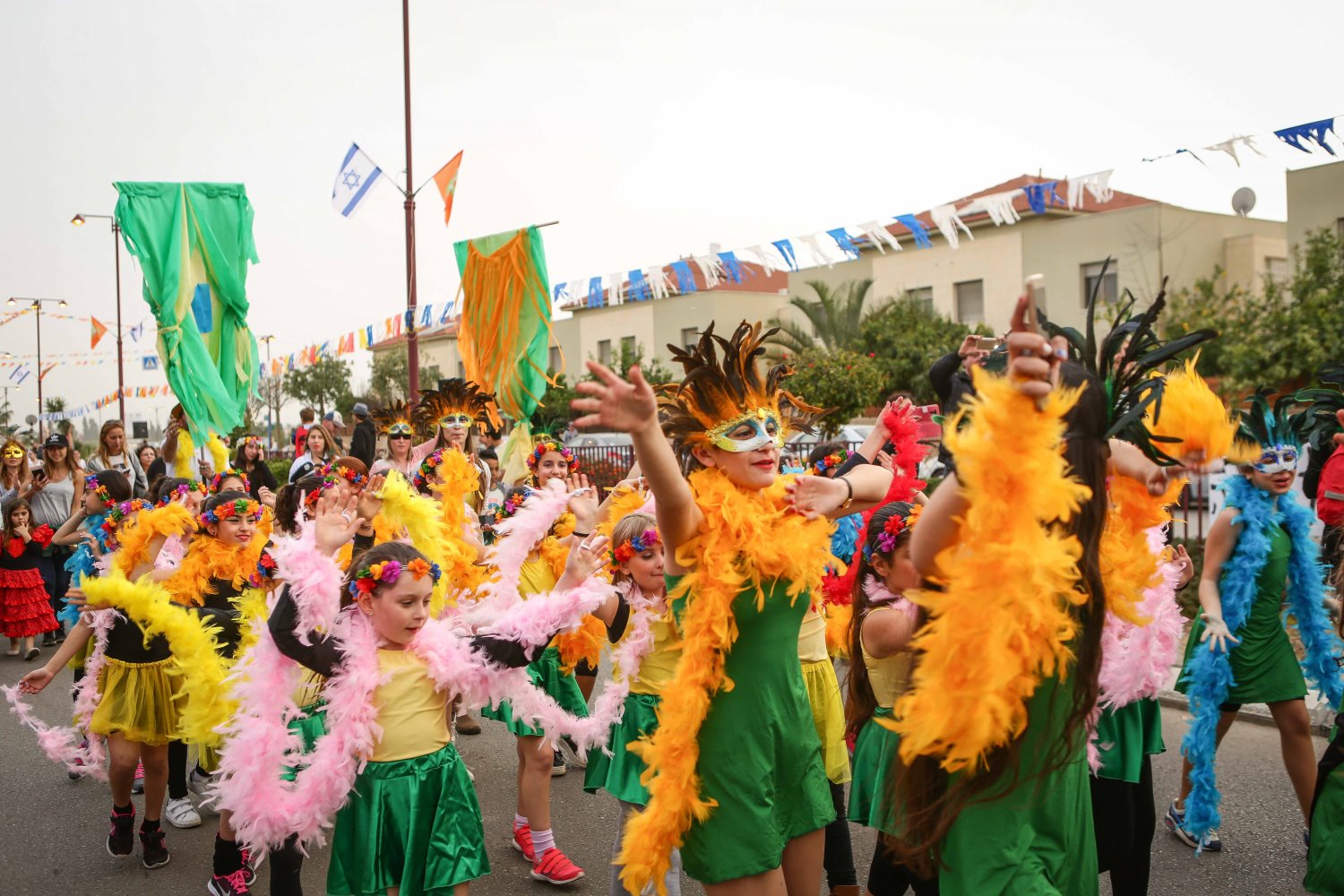 עדלאידע 2017ֿֿֿֿ | כבר בחרתם תחפושת השנה?