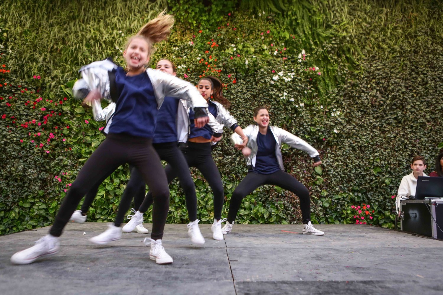 כל גן יבנה הופכת לבמה אחת גדולה