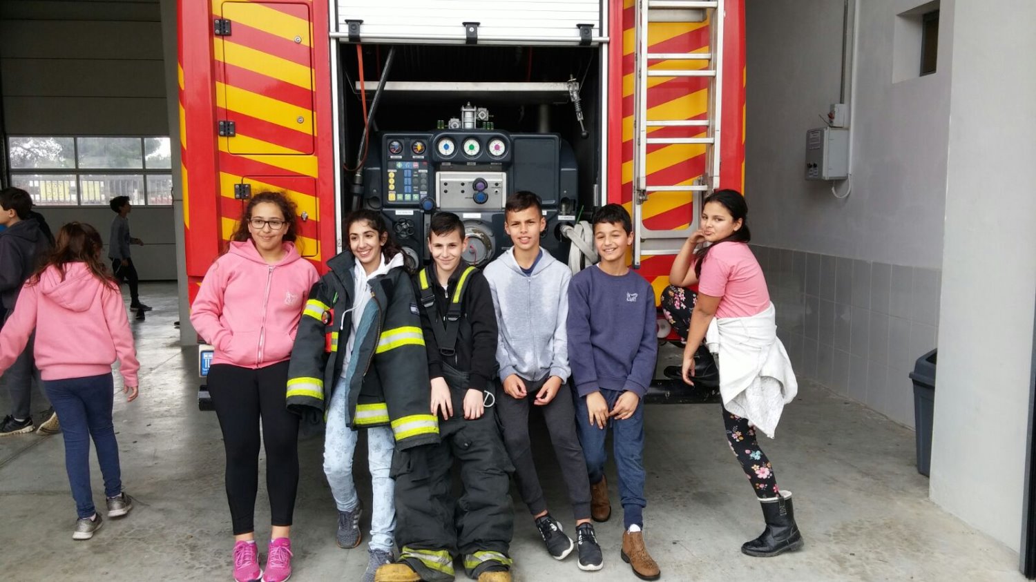 הדרכת כיבוי אש לצוותים הצעירים