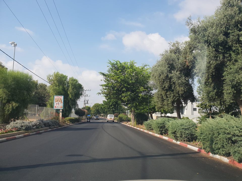 דף הפייסבוק אהרון דרור
