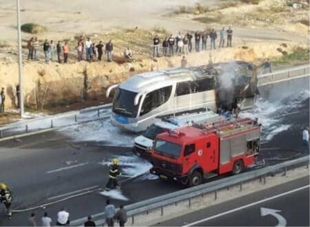 נובמבר שנה שעברה פגיעת רקטה באוטובוס