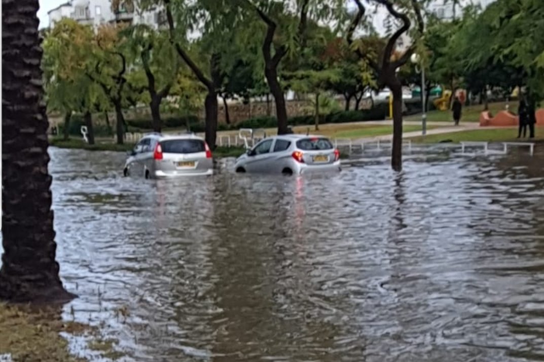 הצפות באשדוד. צילום: משה וייצמן