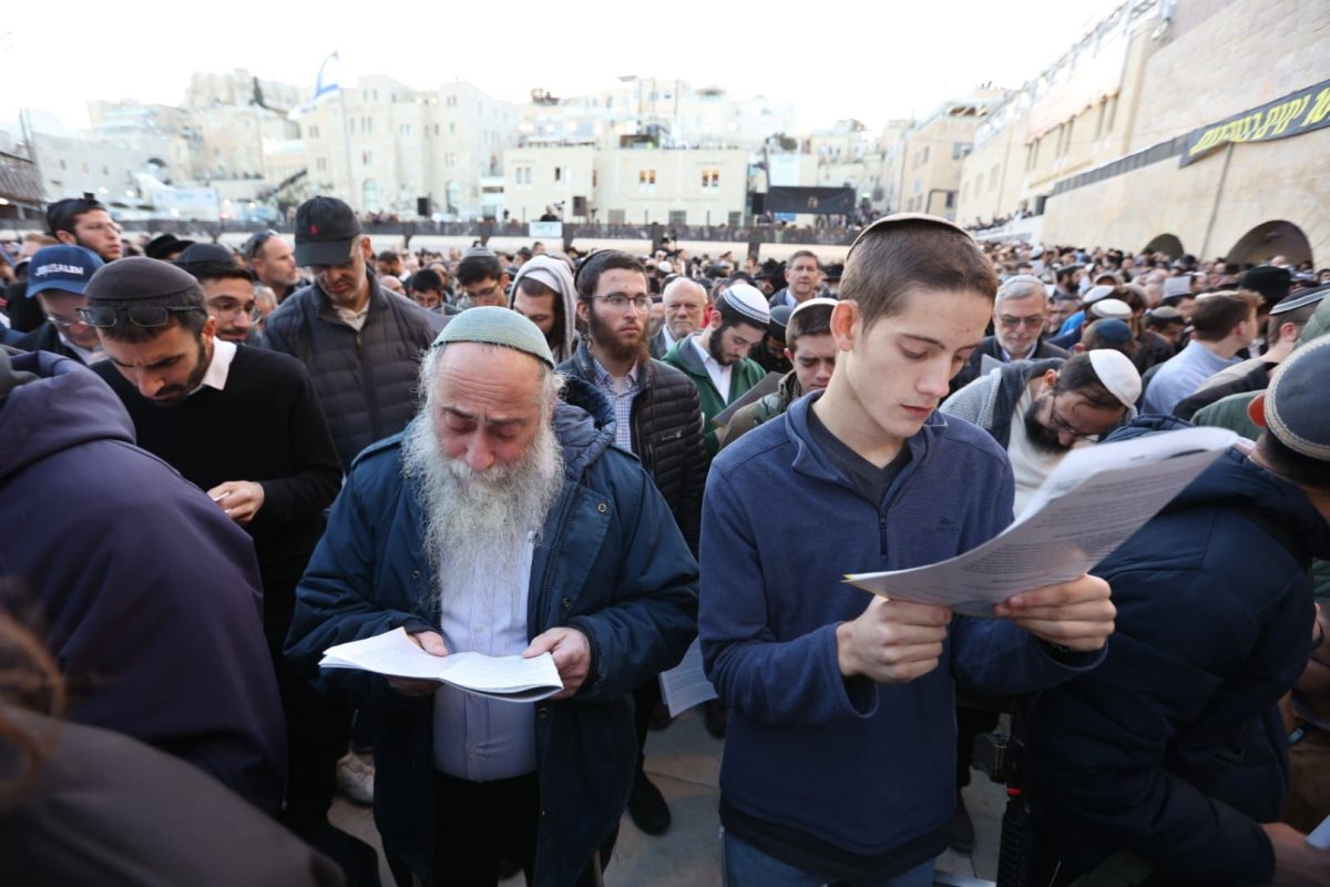 ההמונים בעצרת אתמול. יעקב כהן