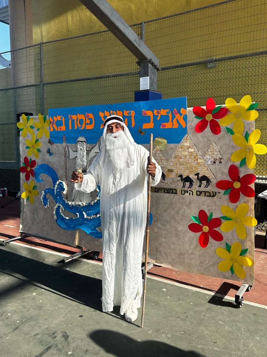 בי"ס מכבים