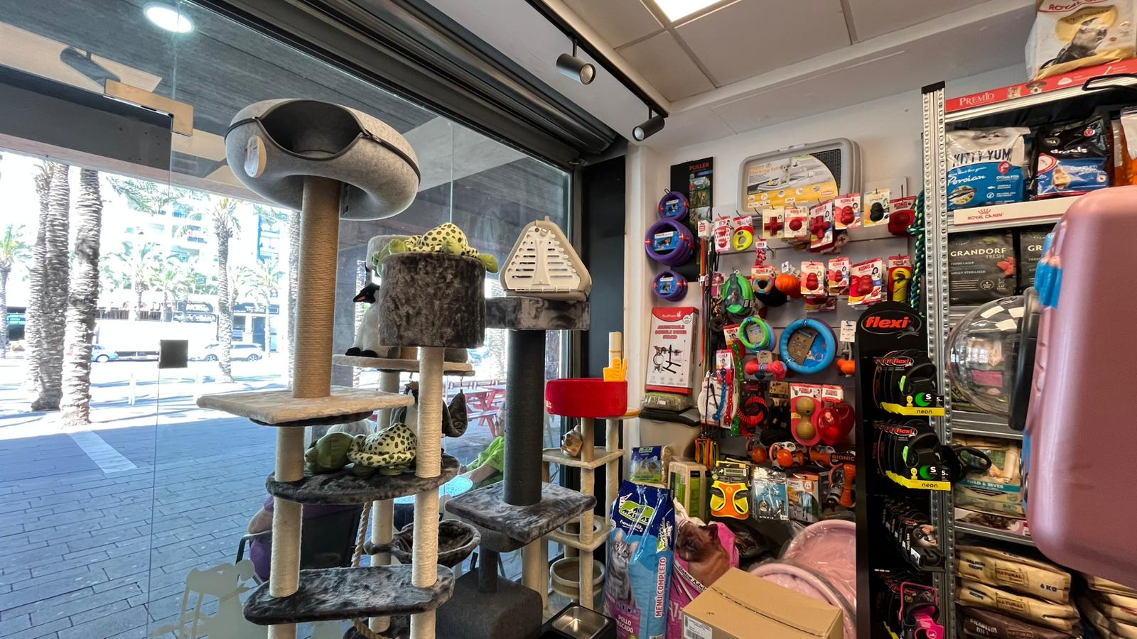 סאנפט ציוד ומזון לבעלי חיים