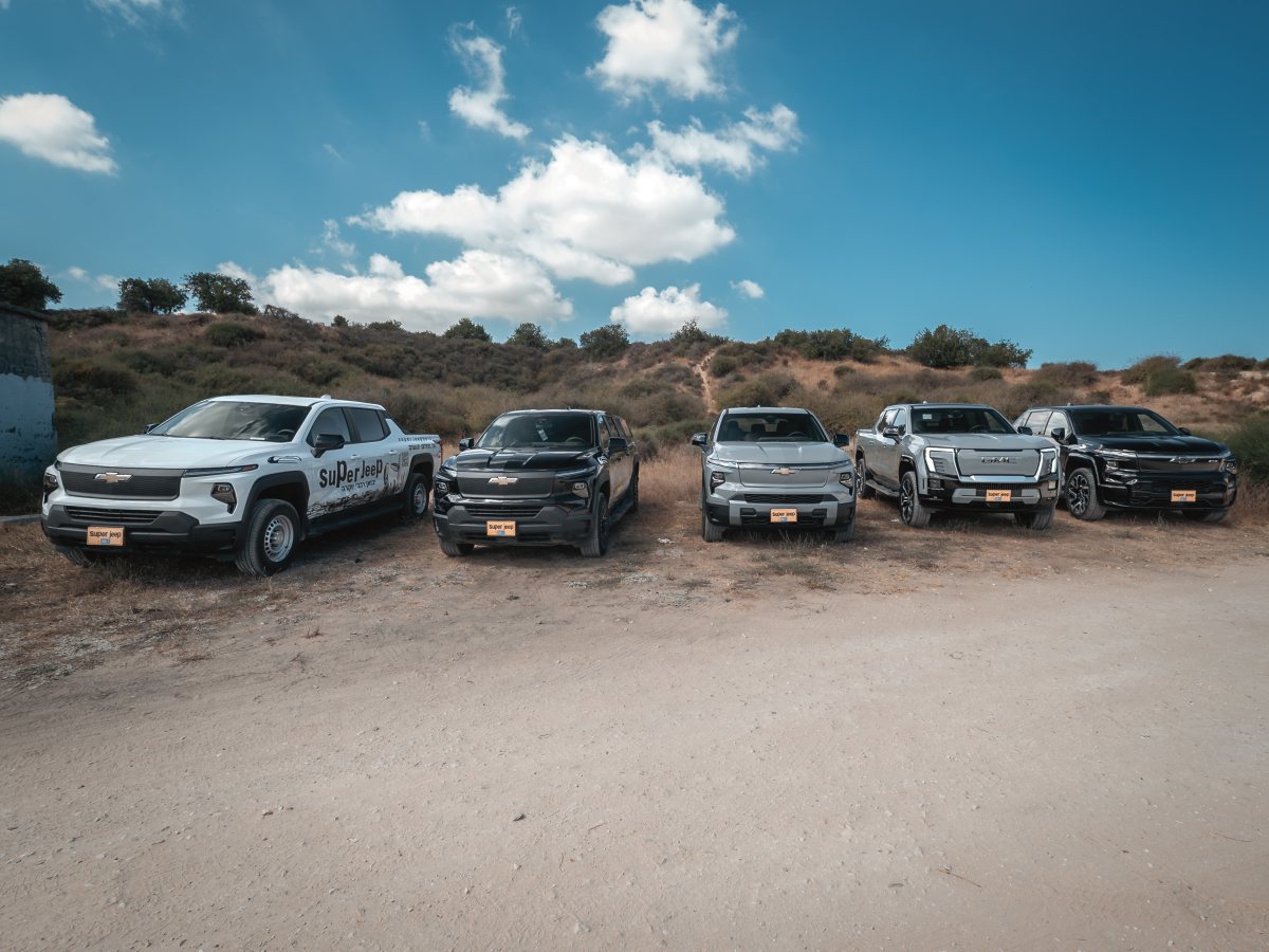 סופר ג'יפ -טנדרים החטיבה החשמלית 