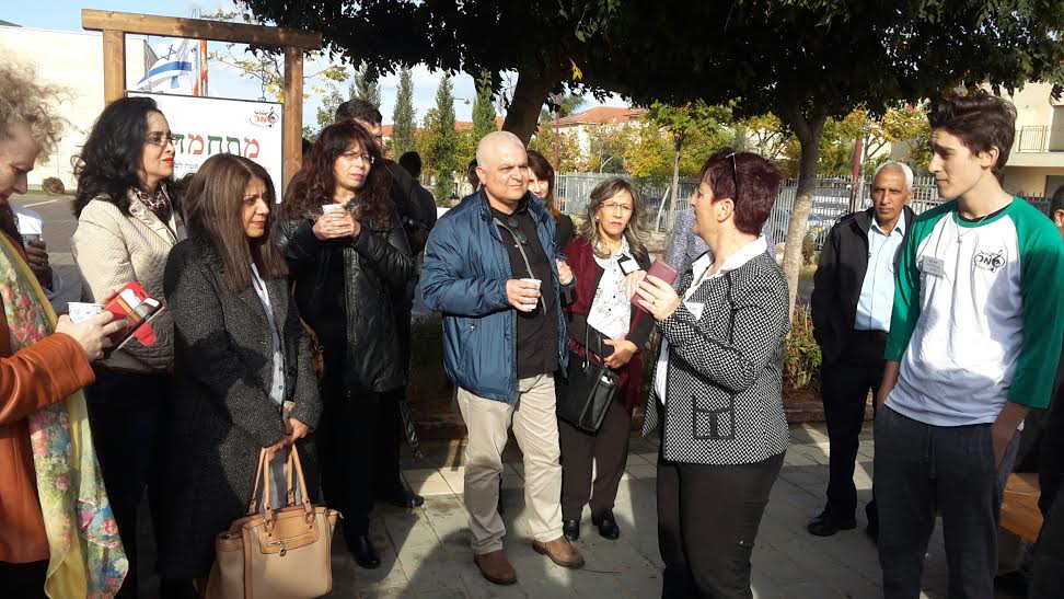 תחילת הביקור. צילום: דוברות מועצת גן יבנה