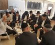 בעקבות האסון: זרם מנחמים בבית משפחת דאבוש