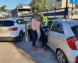 גן יבנה: תינוק ננעל ברכב לעיני אמו
