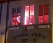 בניין המועצה המקומית גן יבנה הואר באדום כאות הזדהות עם יום המאבק באלימות נגד נשים 