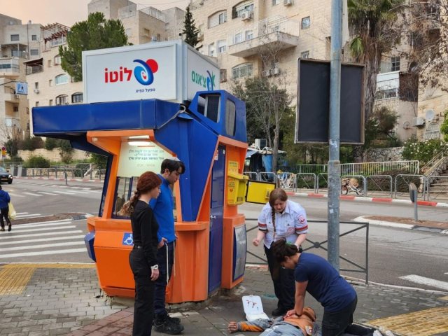 דוברות מד"א