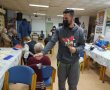 נוער גן יבנה פותח את הלב ומרגש ביום המעשים הטובים 