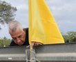 קיבוץ בארי מביע התנגדות נחרצת להסרת הדגלים הצהובים